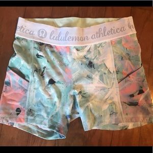 LULULEMON ALIGN SHORT MULTICOLORED WOMENS 6